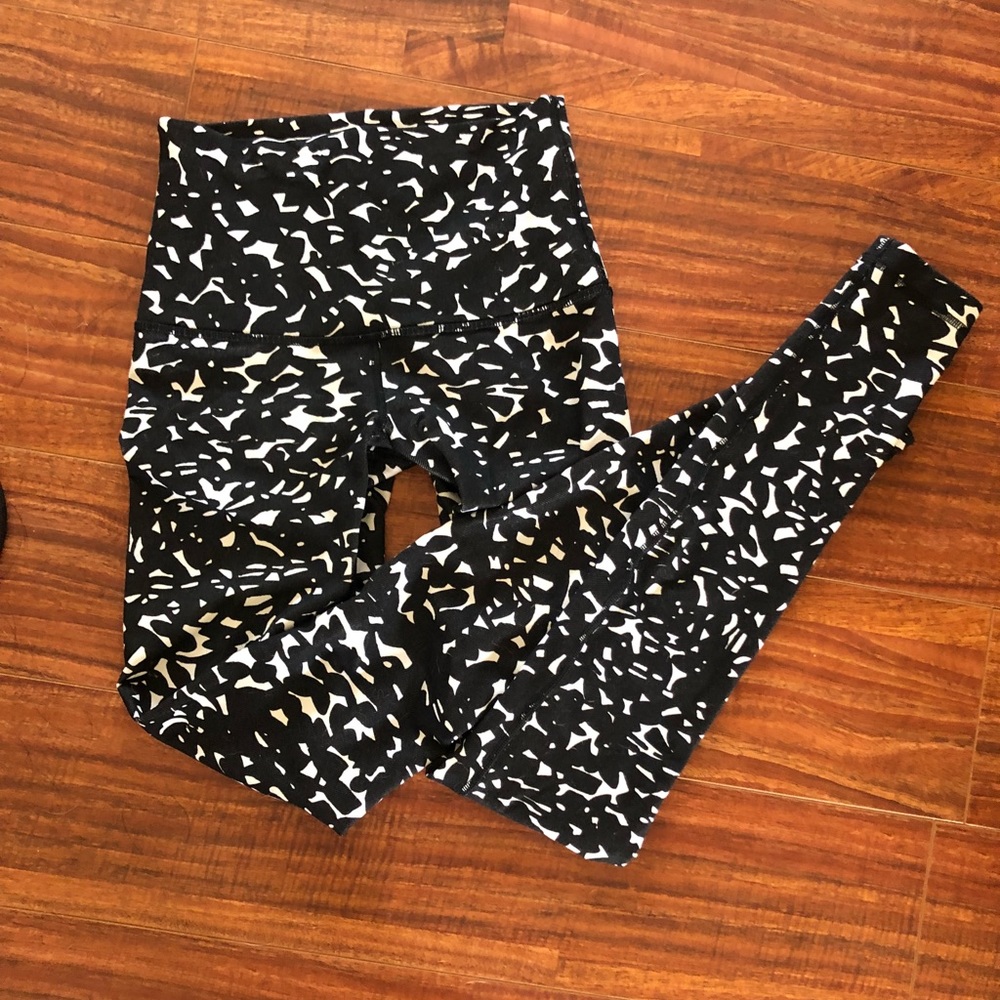 BRAND NEW Lululemon Leggings leggings